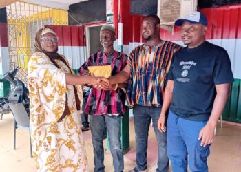 2024 ELECTIONS: Alhaji Hudu Mogtari donates 20,000 Ghana Cedis to Wa Central Women wing of NDC