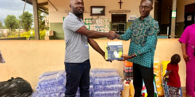 Young Entrepreneur Mubarik Dzang Marks Birthday with Donation to Ko Polyclinic