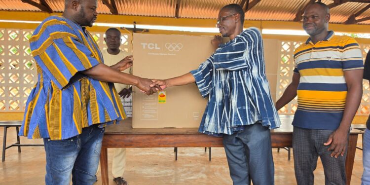 Lawyer Sylvester Isang Donates 50-Inch TV, DSTV Subscription to Nandom SHS Staff