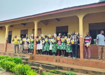 Volunteers for Anthony Mwinkaara Sumah (VAMS) Distributes Books To Pupils