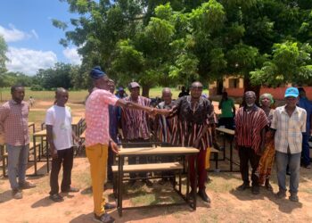 Old Students of Nator-Duori Primary Donate Desks, Appeal for Infrastructure Support