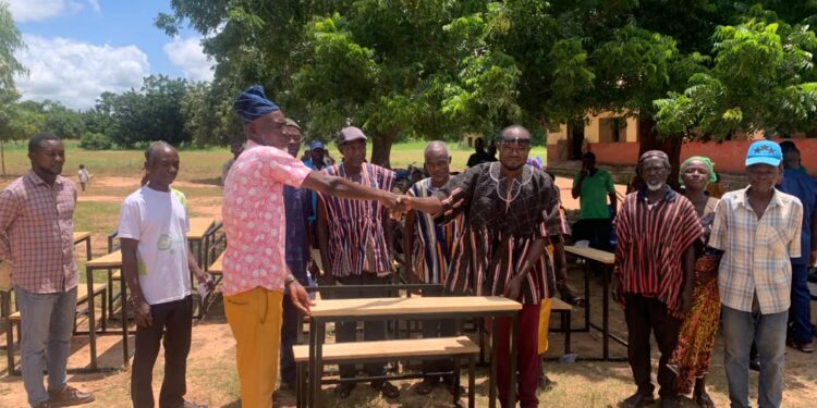 Old Students of Nator-Duori Primary Donate Desks, Appeal for Infrastructure Support